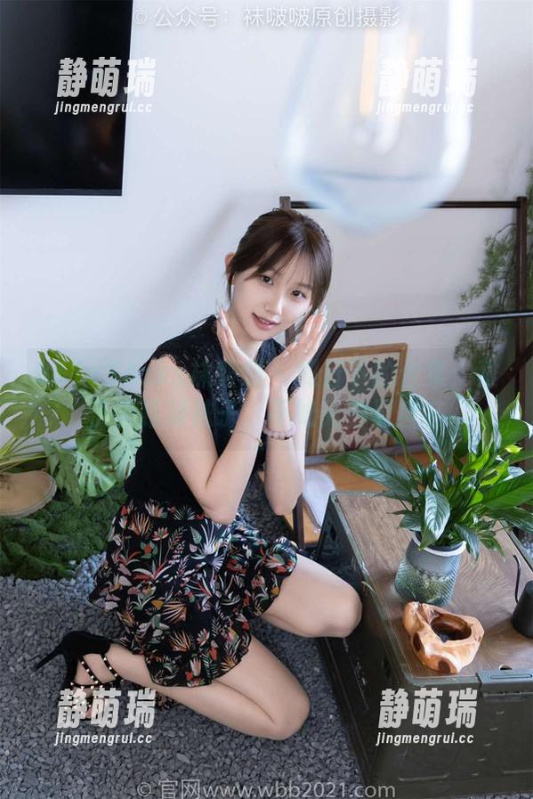 BoBoSocks袜啵啵 - 烈日下的合集：稚予走路掉袜子，不如光脚更自在