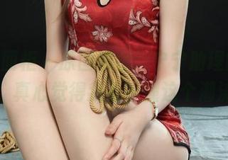 Ligui丽柜 – 原图解密：宁宁助理的黑丝搭配，真心觉得我看不懂这个潮流了…