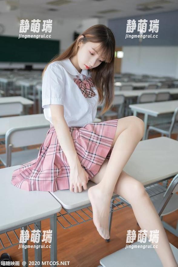 一件蕾丝吊带，满满的诱惑，你准备好翻看喵糖映画的套图了吗？
