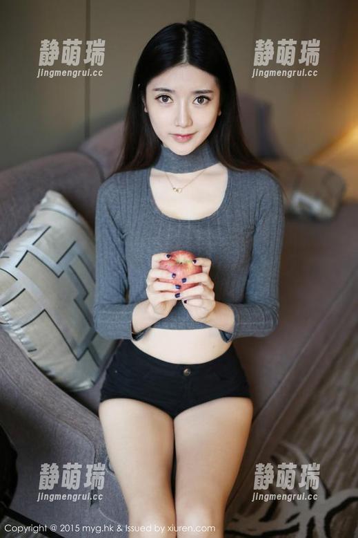 MyGirl美媛馆 - 袜子控注意了！王馨瑶yanni最新写真图包，丝袜在她身上真的就像心灵的窗户，哈哈！