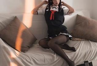 如果Rioko凉凉子的制服是文艺，那我一定要把这资源好好翻阅。