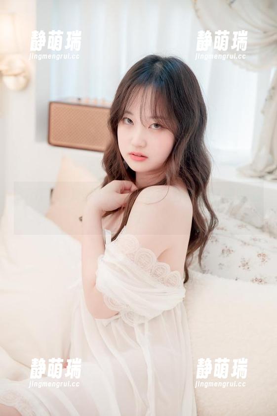 Sia(시아)校服福利，有种上课想打瞌睡的冲动…