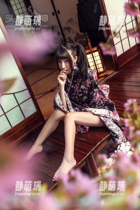 TouTiao头条女神 - 放下犹豫，下载大蜜蜜学姐全套作品！