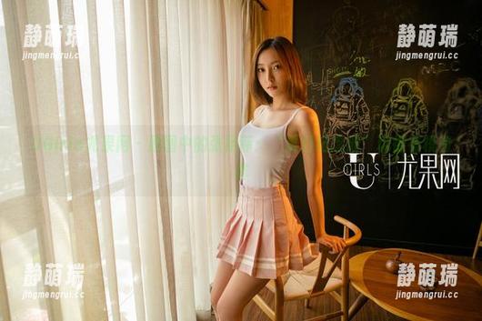 UGirls尤果网 - 原图中的张栩菲：“夏日纪念册”玩得有模有样