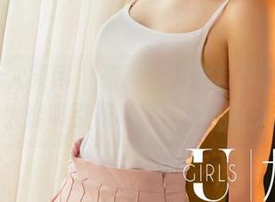 UGirls尤果网 – 张译文的全套作品，妹妹的穿搭太能吸引眼球了，难免让人想歪。