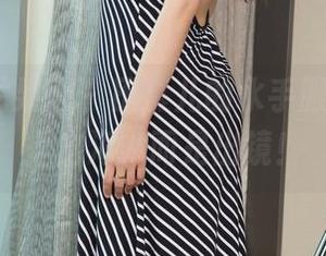 UGirls尤果网 – 田慕儿的水手服私房，不是出海，而是出镜！