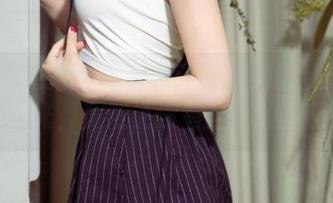 UGirls尤果网 – 穆菲菲的旗袍让我想起了旧时光，竟然还没有圣光的图包！