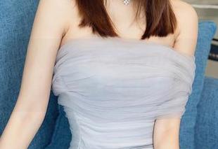 Xiuren秀人网 – 木木hanna的礼服图集：谁说婚纱只能在结婚的时候穿？