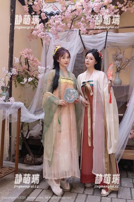 Xiuren秀人网 - 涵涵Luna的白丝完全版，没想到这套写真能这么撩啊！