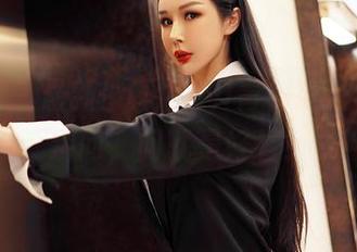 嗲囡囡 – 最新！Cheryl青树短裙写真，别问，问就是好看！