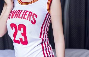 头条女神 – 图包大解码：尹菲的快乐时光其实可以再疯狂一些