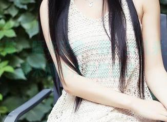 头条女神 – 睡衣轻松一刻：火儿来分享，周末懒洋洋的新姿态。