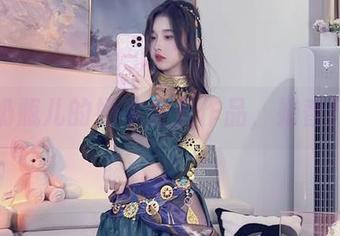 小小奶瓶儿的奶牛全景作品，奶香四溢！