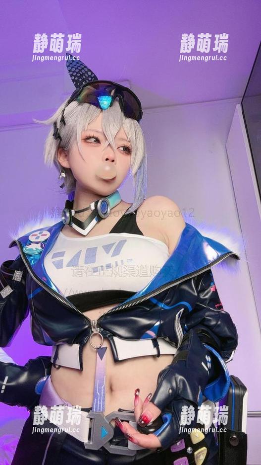 小瑶幺幺的高清自拍：云璃风，哪里找到节奏感的旋律呢？