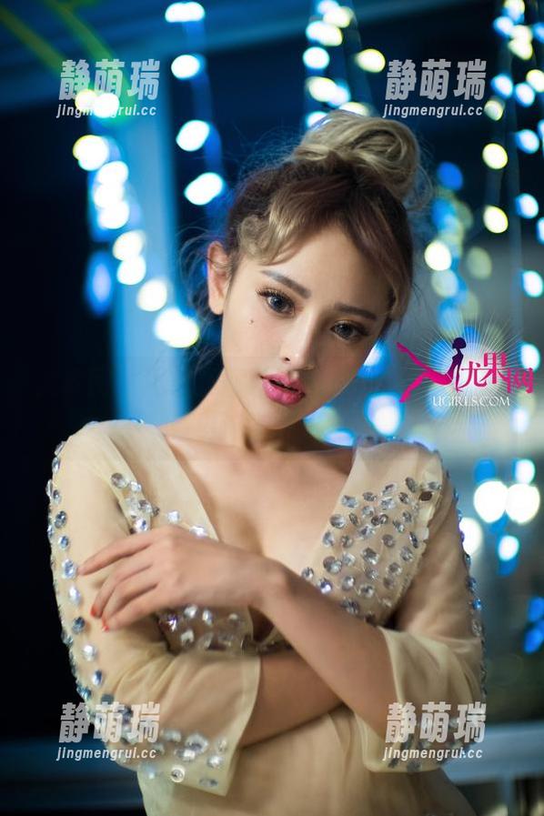 尤果网 - 图包里藏着张馥棋的黑丝，不来看看这撩人风情？