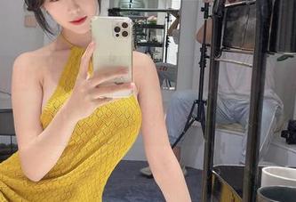 抖娘利世的高跟鞋图包，让人心碎的小款仍在继续呐！
