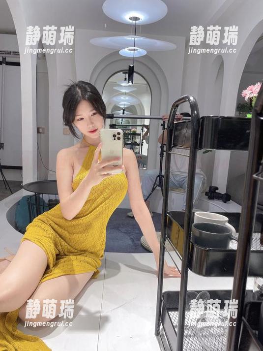 抖娘利世的高跟鞋图包，让人心碎的小款仍在继续呐！