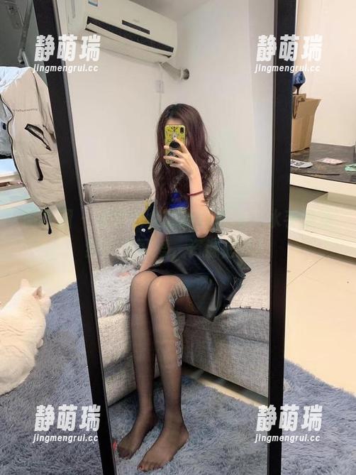 微密圈 - 提袜少女的新鲜作品，水手服竟然这么可爱，资源超值！