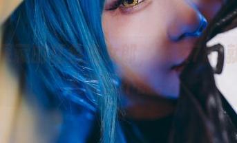 套图深藏的红色兔女郎，末夜787就是让人欲罢不能。