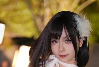 来点免费的！末夜787化身蕾姆女仆，泳装写真你准备好没？