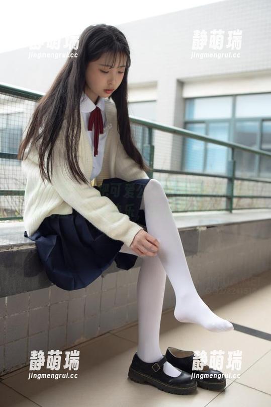 森萝财团——把可爱公主妹妹的丝袜秀搬进网盘，分享快乐，就是这么简单！