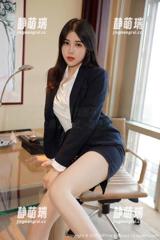 模范学院 - 谁说体操服不可爱？Hana妹给我来了个原图福利，清新风格不怕冷。