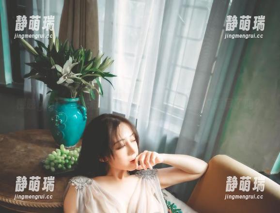 樱晚gigi大驾光临，带来全套写真，准备好舔屏了吗？