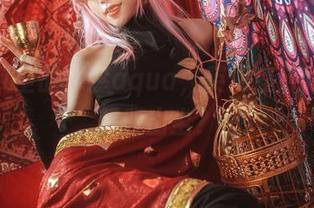摆脱凡尘的水淼aqua，英仙座照片显得超脱出尘？