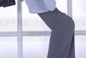 福利图集中的超S女警，追求洛璃LoLiSAMA的每个动作！