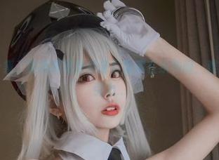 最新毛衣合集，清颜真德秀的身影隐藏在织物间，难以言喻的吸引力…