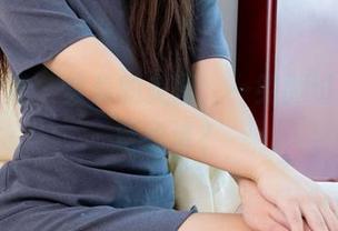 物恋传媒 – 菜菜的美图，一笑而过的时光留给谁？
