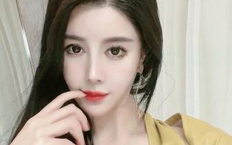 微密圈 – 私拍视角下的猪小七，黑胸罩原图完美上演小白兔的花样蹦跳！