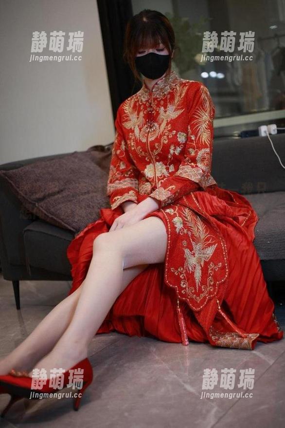 微密圈 - 在线：白龙猫女的珠光袜—我只想问，这袜子该不该变成蓝色小龙猫形象？