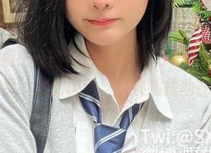眼酱大魔王w的白色写真，COS界里的‘白色幽灵’就此诞生，快来找找他在哪！