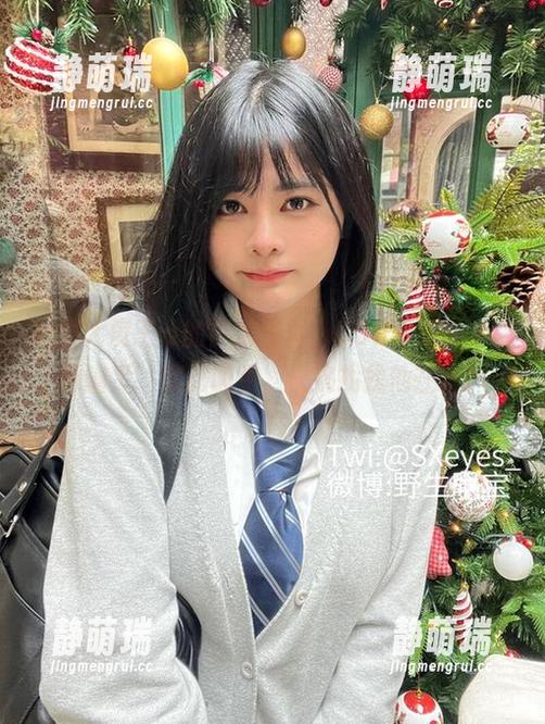 眼酱大魔王w的白色写真，COS界里的‘白色幽灵’就此诞生，快来找找他在哪！