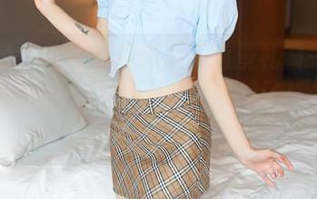 秀人网 – 当在线观看免费海景礼服——这波美图更新，77qiqi的泳装绝了！位置只要叫我！