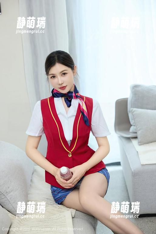 秀人网 - 优酱的私拍三重奏：秘书造型怎么如此撩人？