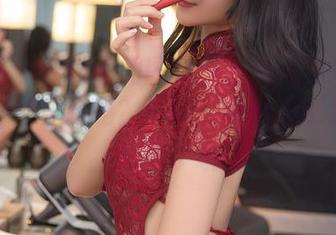 秀人网 – 奈奈子的图集——女仆崩坏的一瞬间，是真的吗？下载，却小心别被女仆咬到了哦