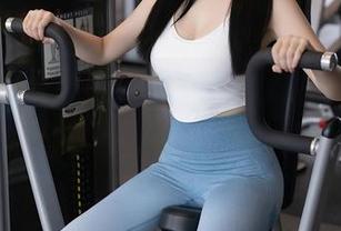 秀人网 – 杨晨晨sugar豹纹合集：在线分享她那一抹狂野的优雅。