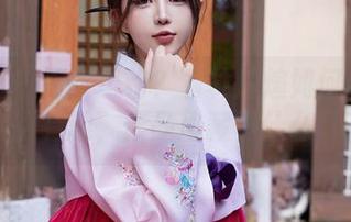 秀人网 – 修女风格？看林煊煊如何让宗教变得有趣，作品里藏着什么事？
