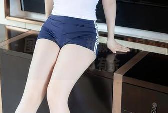 秀人网 – 图集盘点：郑颖姗如何在女王角色中游刃有余