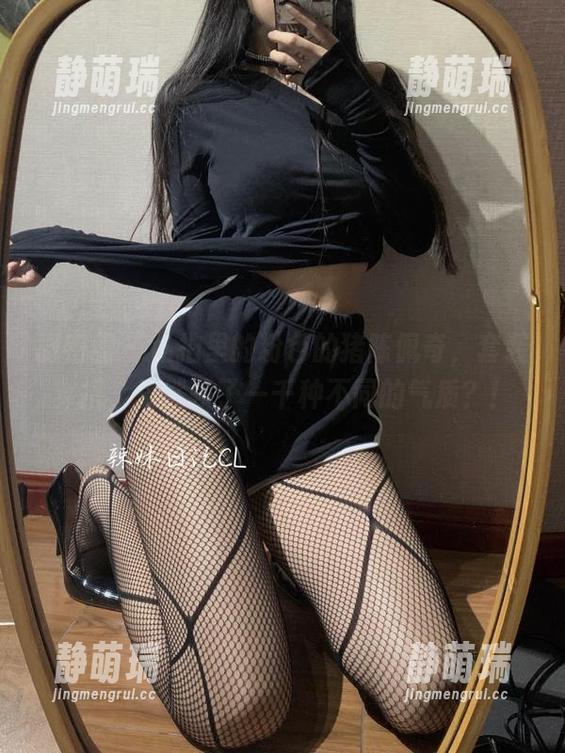 微密圈 - 私拍里的粉色的猪陈佩奇，套装穿搭，竟然换了一千种不同的气质？！