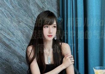 这是打游戏还是拍写真？腐团儿Ikaros将风女演绎到了极致，图片中她的气场太绝了，简直扎心了！
