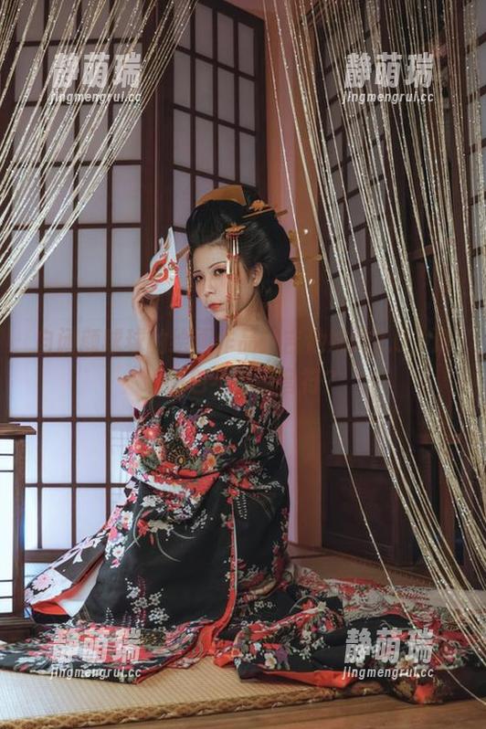 自闭颜球球的绘画作品：吉他妹妹2.0，谁说图包不能有音符？