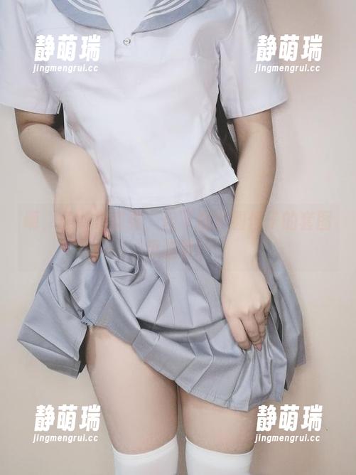 呃，圣诞很重要，但下载芋圆侑子的套图更重要！