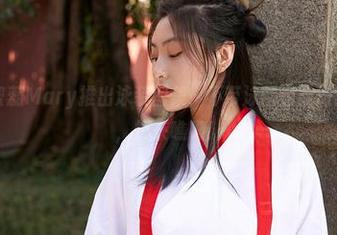 蜜桃社 – 蜜蕊Mary推出泳装图集：不带泳圈也能游出这项风格，快来瞧瞧！