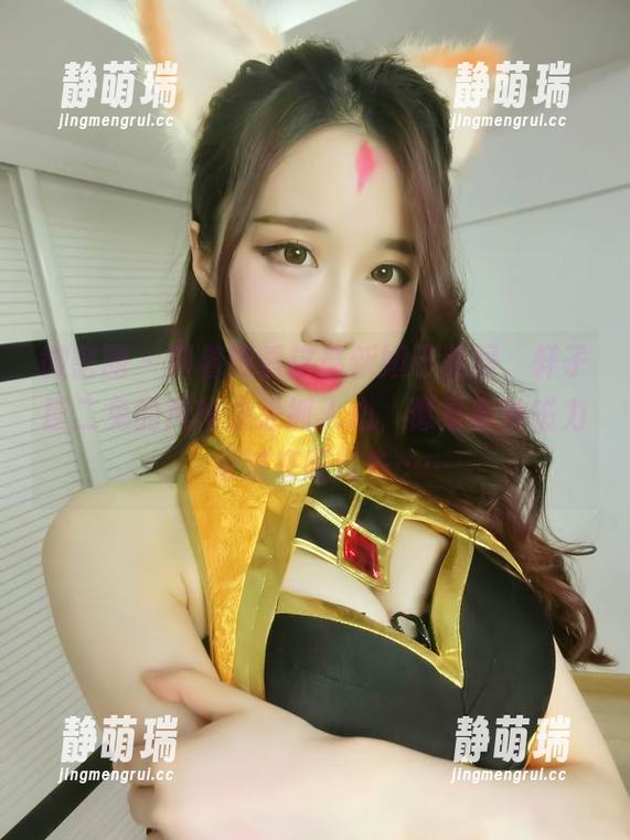 微密圈 - 斜着眼看这最新妲己美图，轩子巨二兔的风格总是抓人心，像是有种磁力，吸过来吸过去……