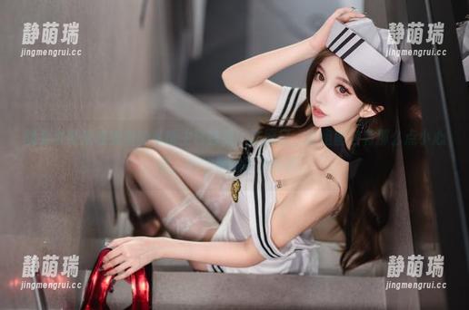 过期米线线喵 观看过期米线线喵的私房生日特辑:许愿日,这组图包有那么点小心机,很好奇她许了啥呢。