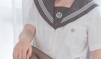 最新海边套餐，面饼仙儿cos好像在说“我是海的宠儿”