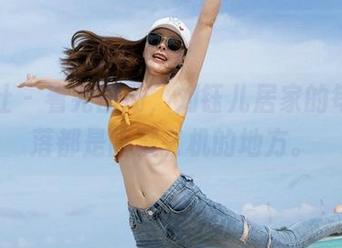 魅妍社 – 看完图册，刘钰儿居家的每个角落都是暗藏玄机的地方。